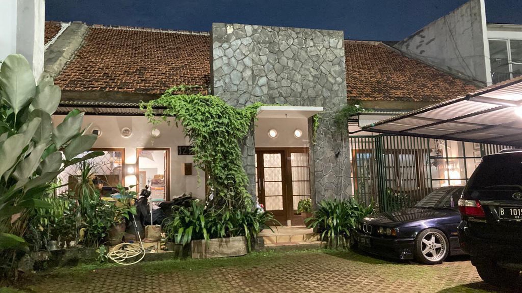 Rumah nyaman area kebayoran baru