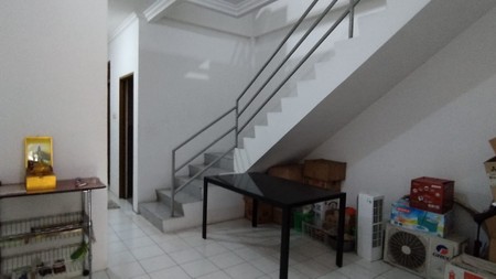 Dijual rumah di jalan Hemat jelambar