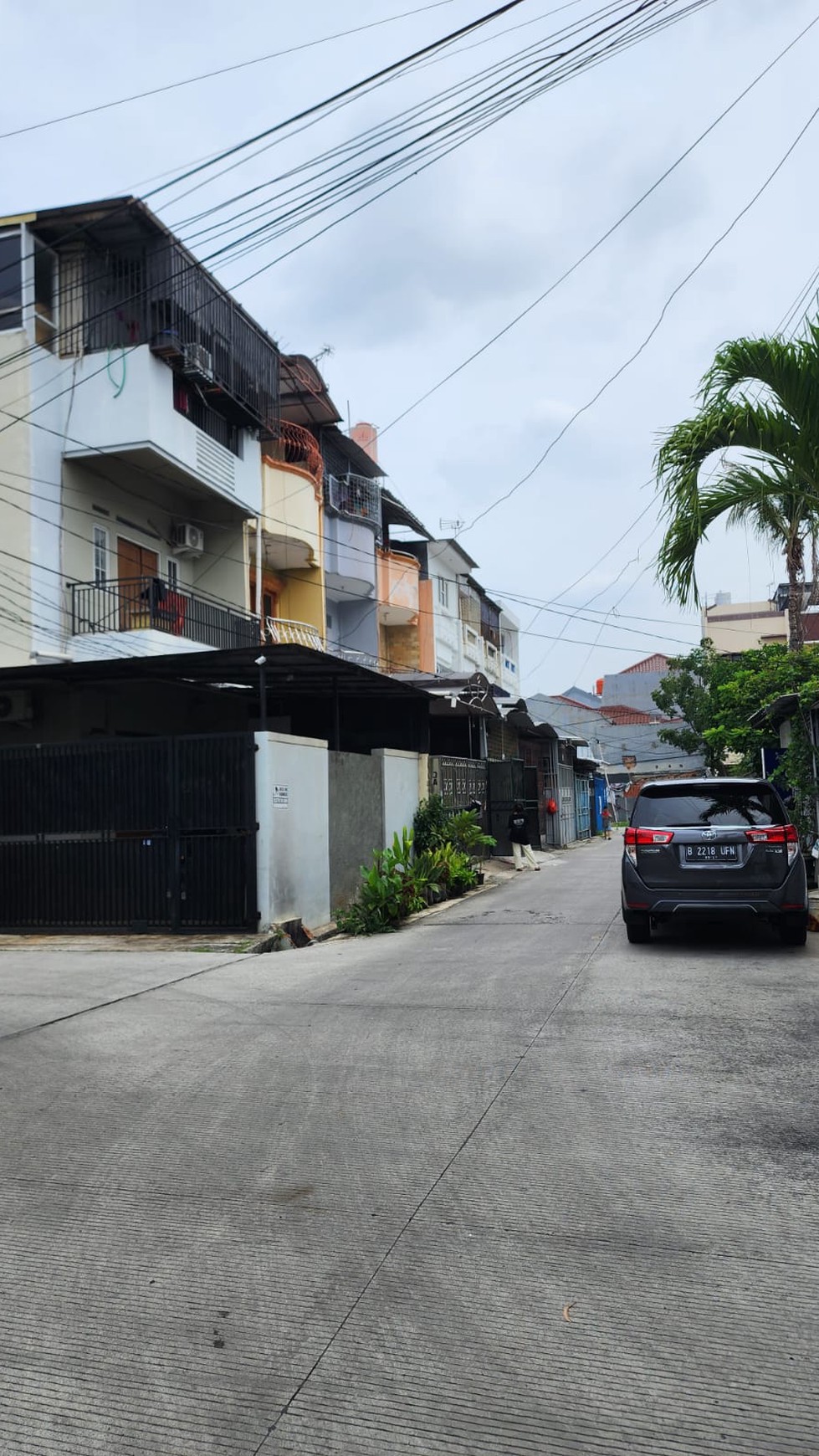 Dijual rumah di jalan Hemat jelambar