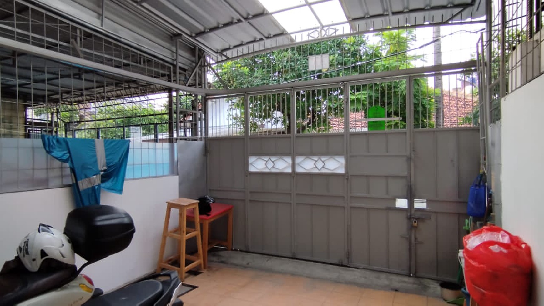 Dijual rumah di jalan Hemat jelambar