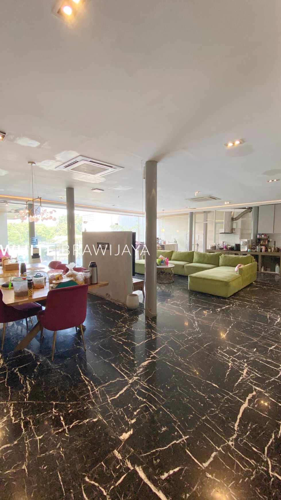 Rumah Hitung Tanah Area Cipete