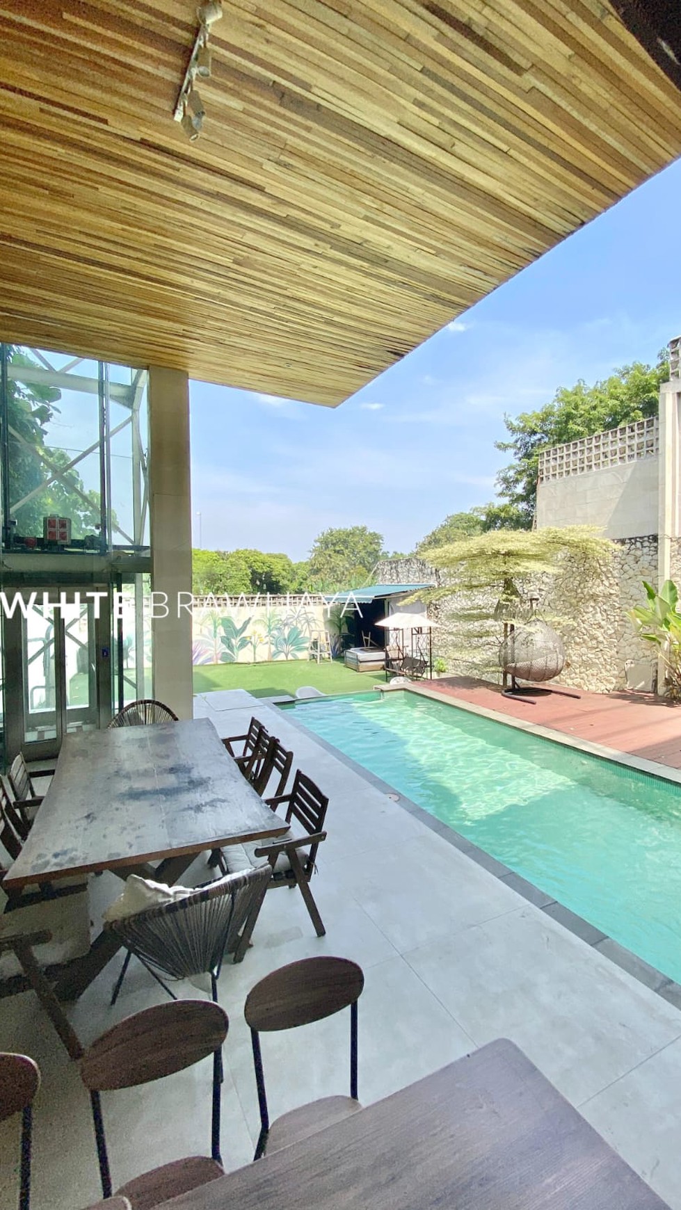 Rumah Hitung Tanah Area Cipete