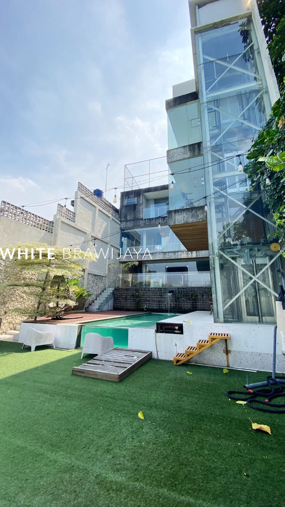 Rumah Hitung Tanah Area Cipete