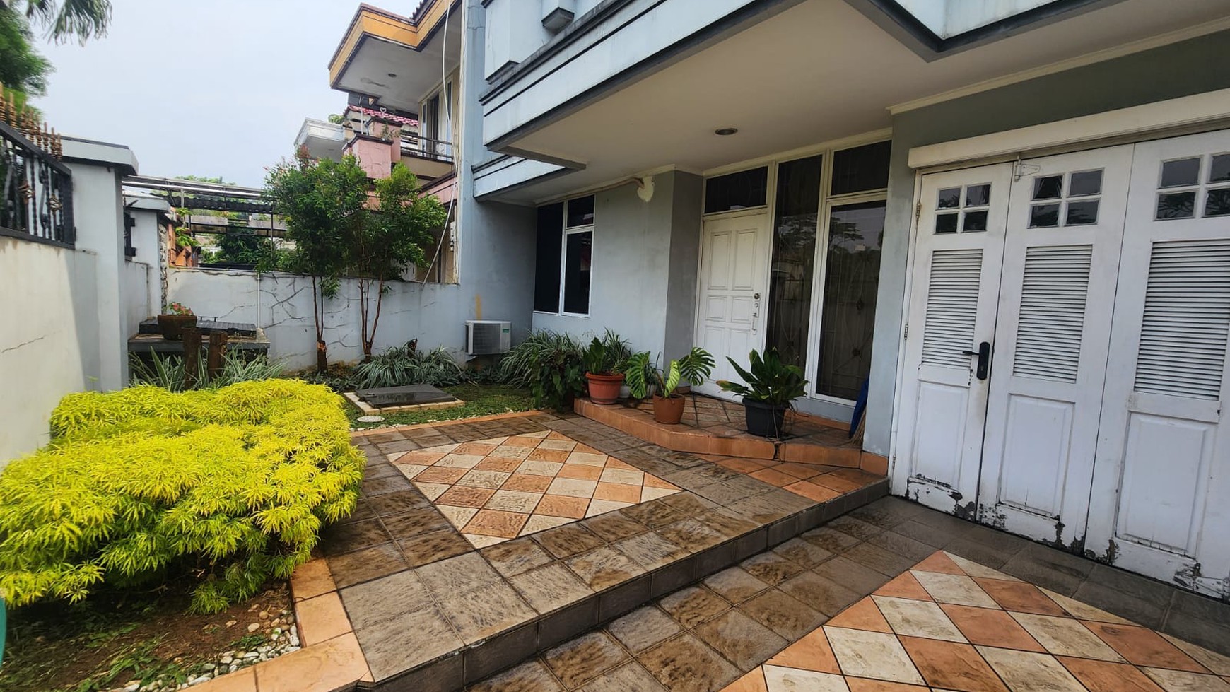 Dijual rumah @ Villa Golf Barat Modernland Tangerang