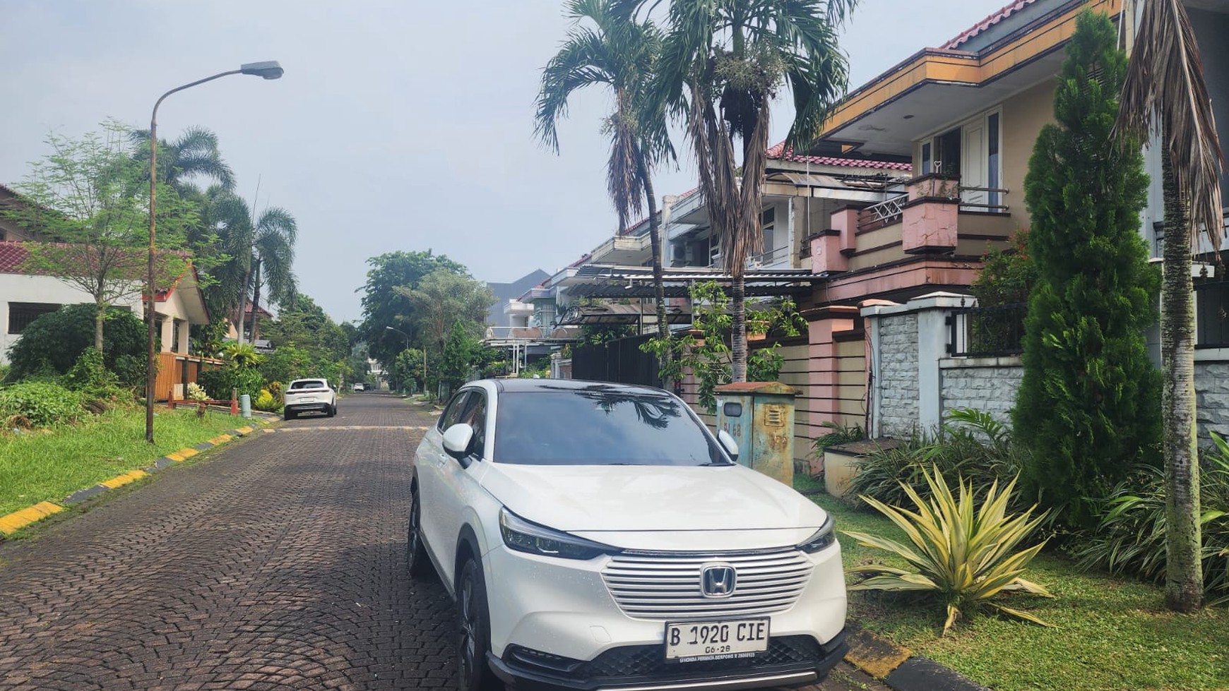 Dijual rumah @ Villa Golf Barat Modernland Tangerang