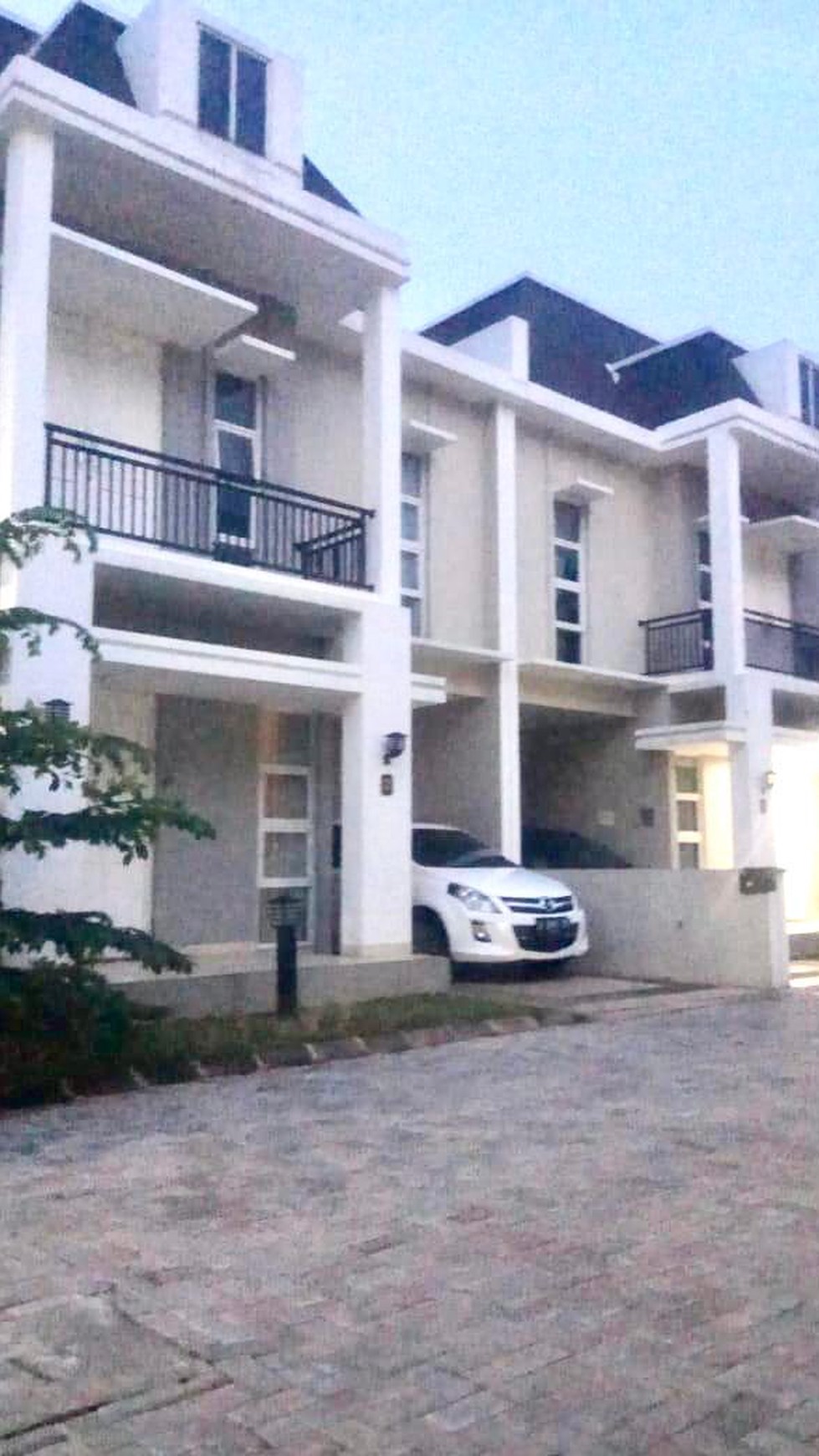 Rumah Bagsu Di Total Private Residence Jl Andara Cinere