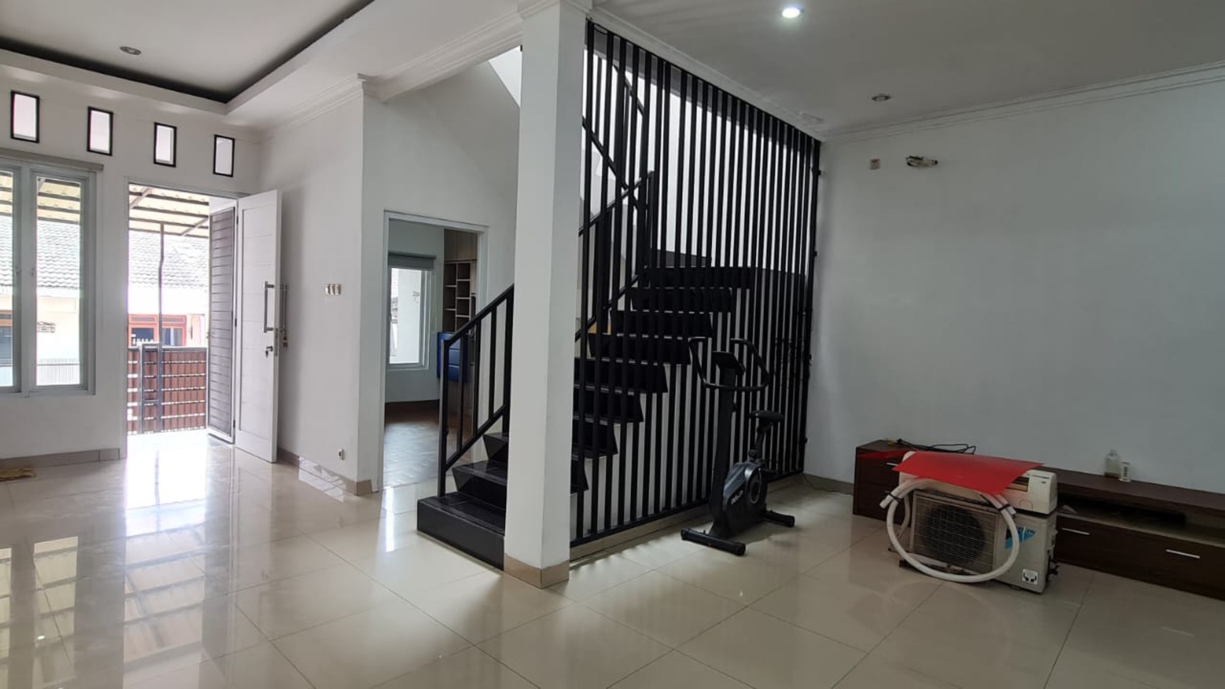 Rumah Gading Elok Timur, Kelapa Gading Luas 6x17m2