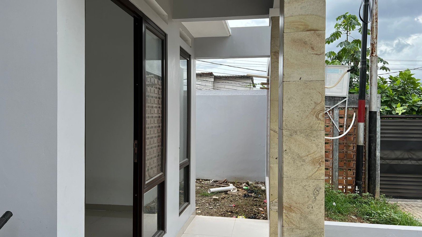 Rumah Baru Minimalis Modern dan Lokasi Strategis @Pamulang