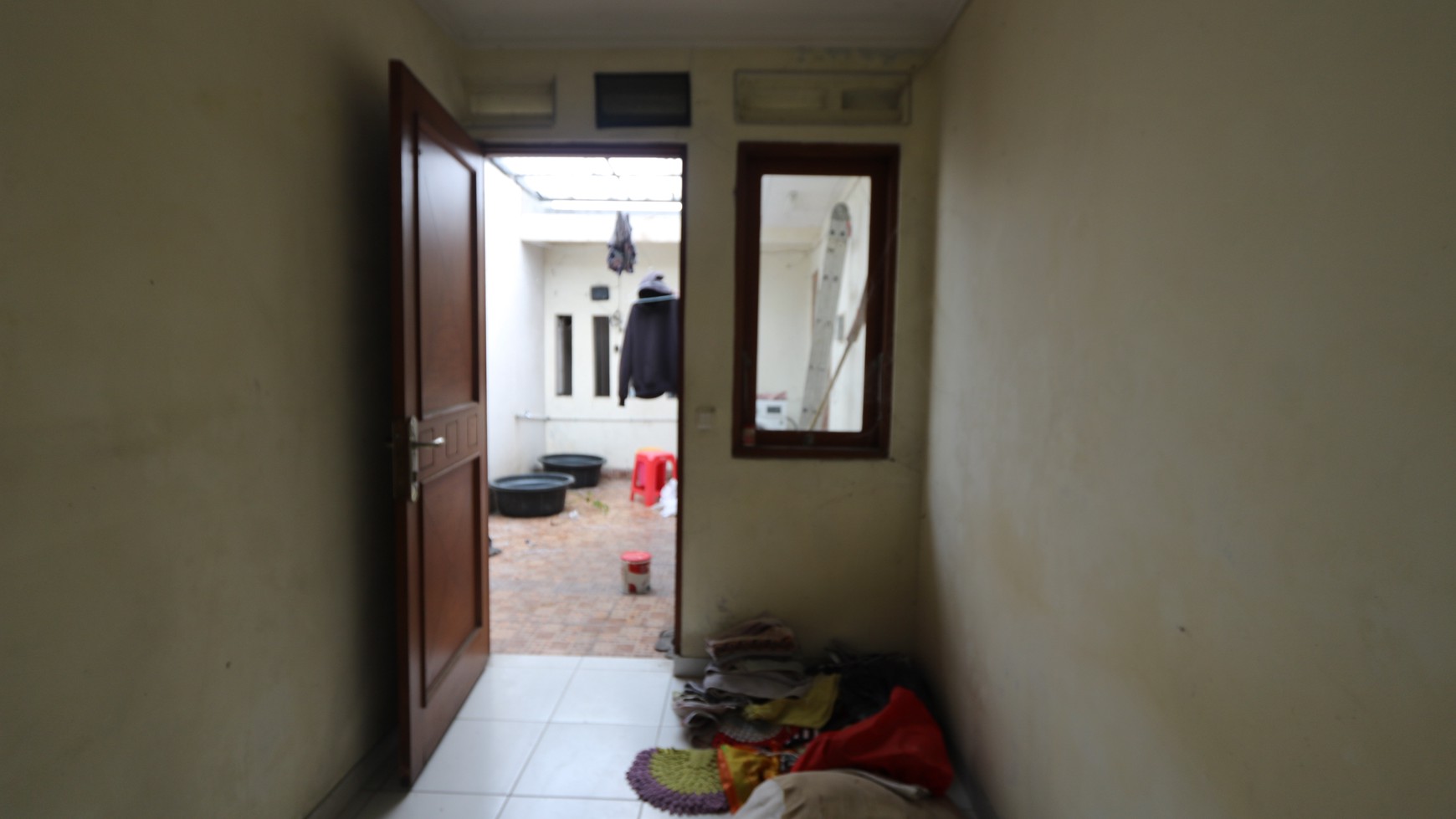 DIJUAL RUMAH NYAMAN & STRATEGIS DEKAT JL. KESEHATAN BINTARO, JAKARTA SELATAN