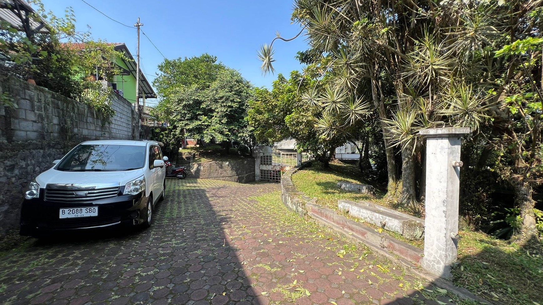 Rumah Hitung Tanah Area Cipete