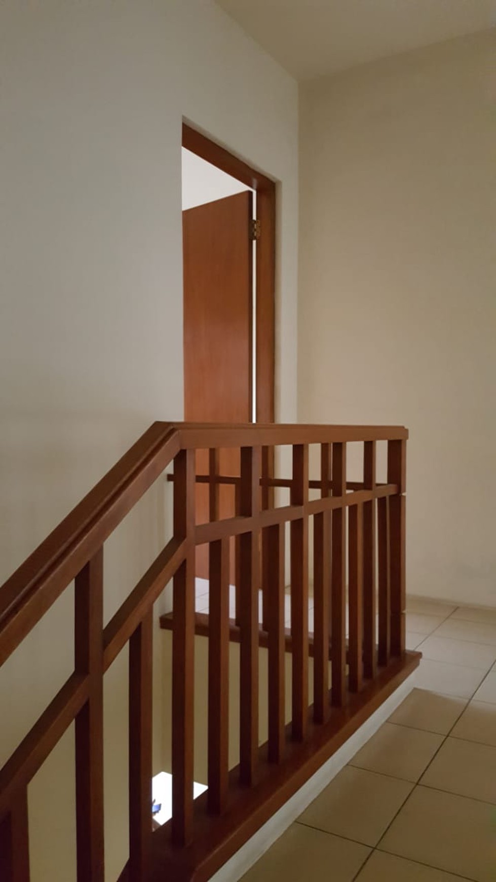 Townhouse di PHTH JL. Emerald Lippo Karawaci