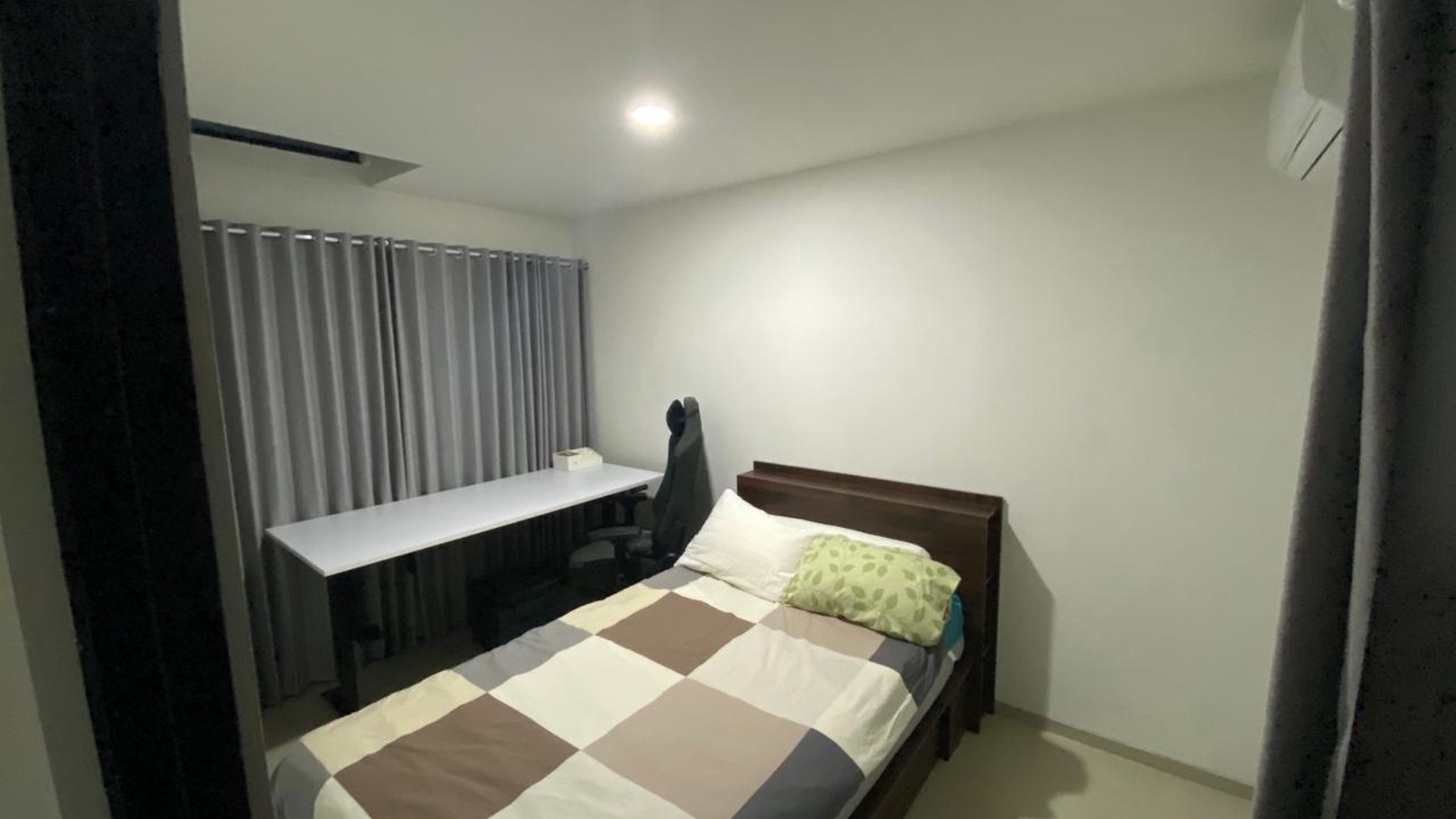 Rumah Baru Semi Furnished Siap Huni SHM Surabaya Timur 