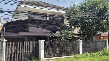 Rumah Lux di Komplek Muara Bandung Kota