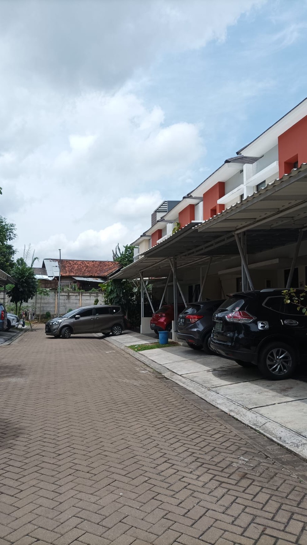 Rumah Minimalis 2 Lantai Siap Huni dan Hunian Nyaman @Graha Raya