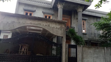 Rumah Lokasi Strategis dalam Perumahan BSD