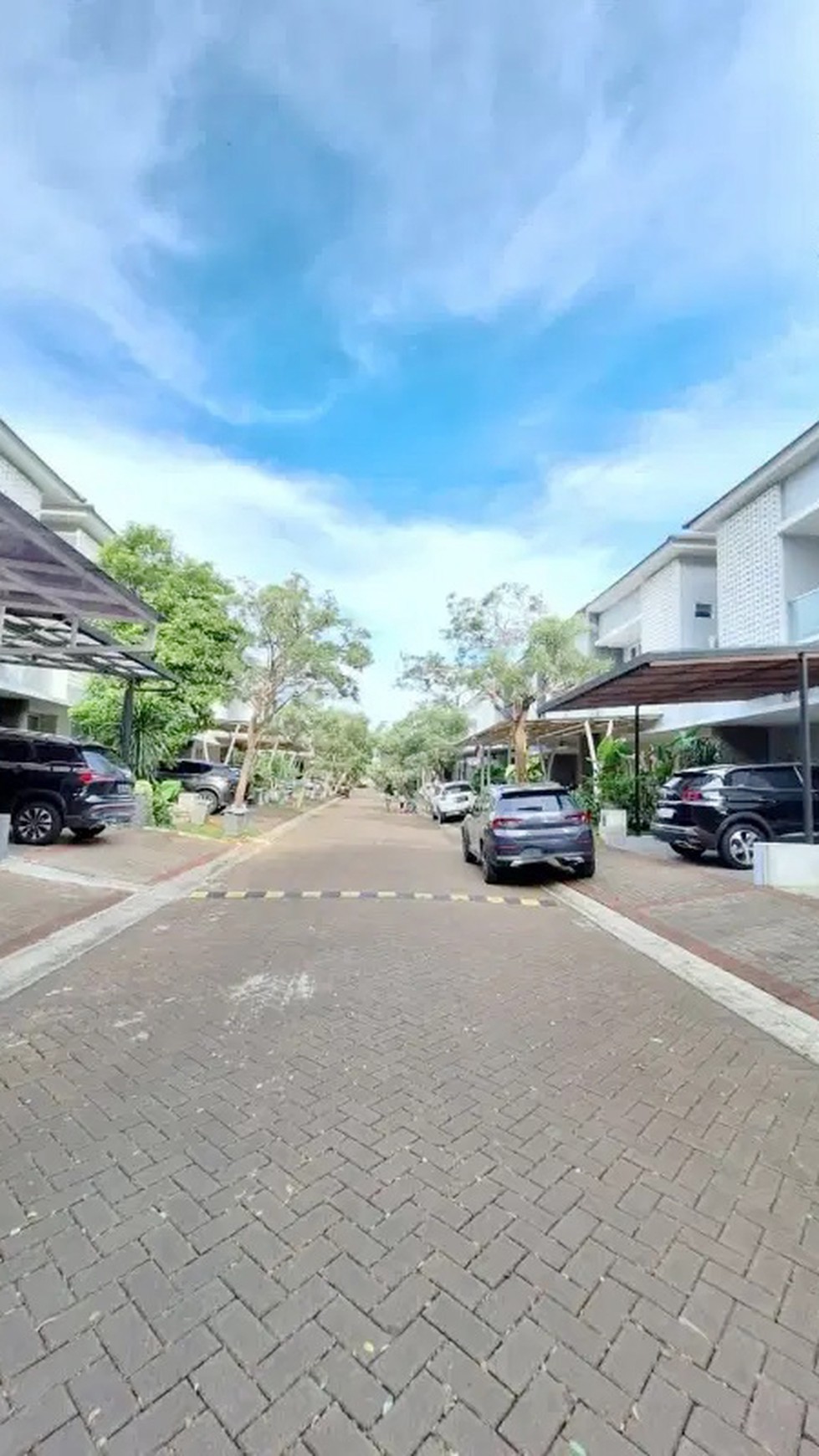 Rumah Hoek di Discovery Lumina Bintaro Jaya, Hanya 4M dibawah pasaran