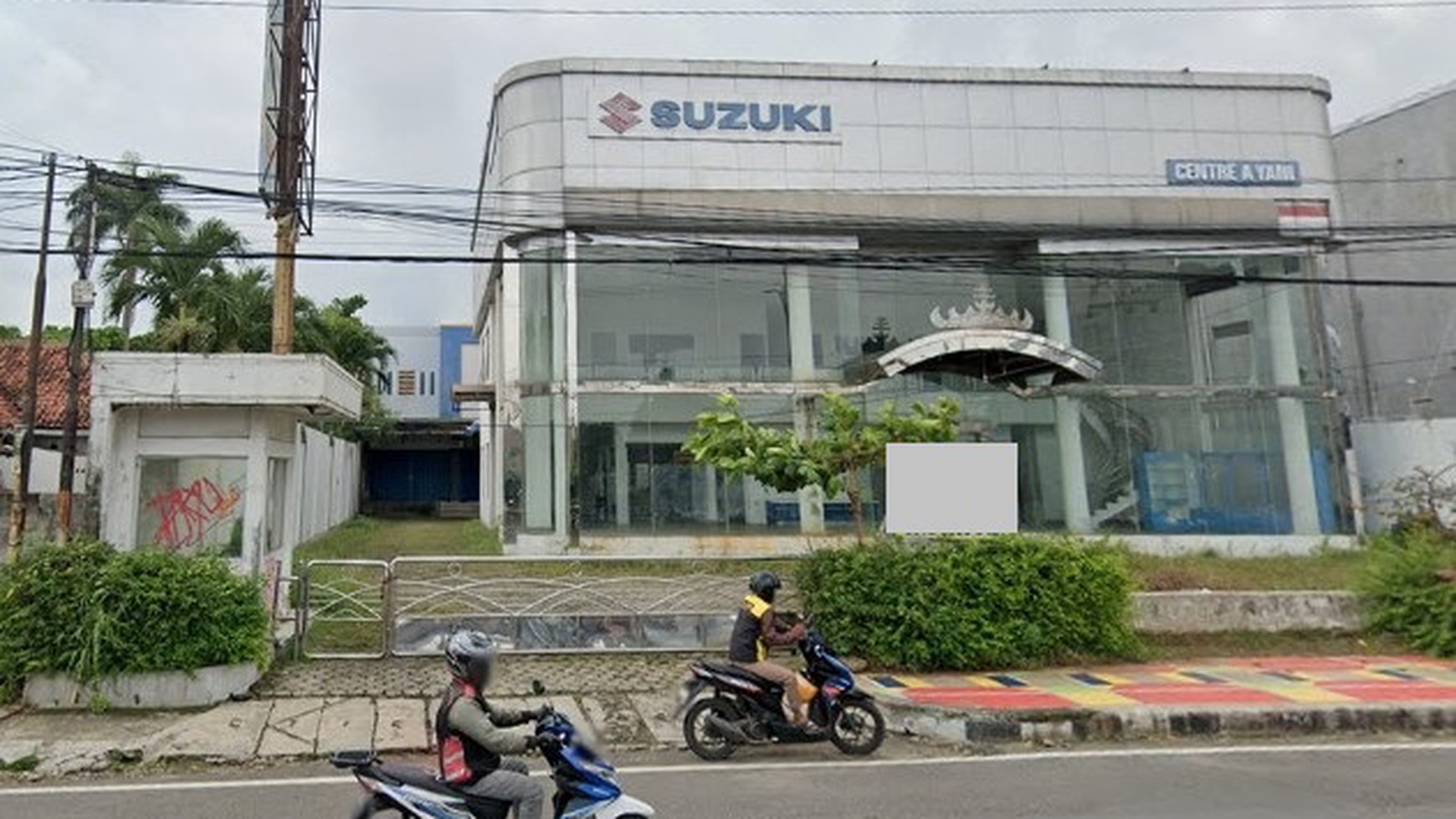 Dijual Showroom siap operasional