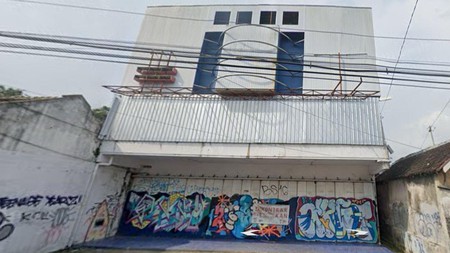 Disewakan Ruko 2 Lantai Lokasi Strategis di Jalan Wates 