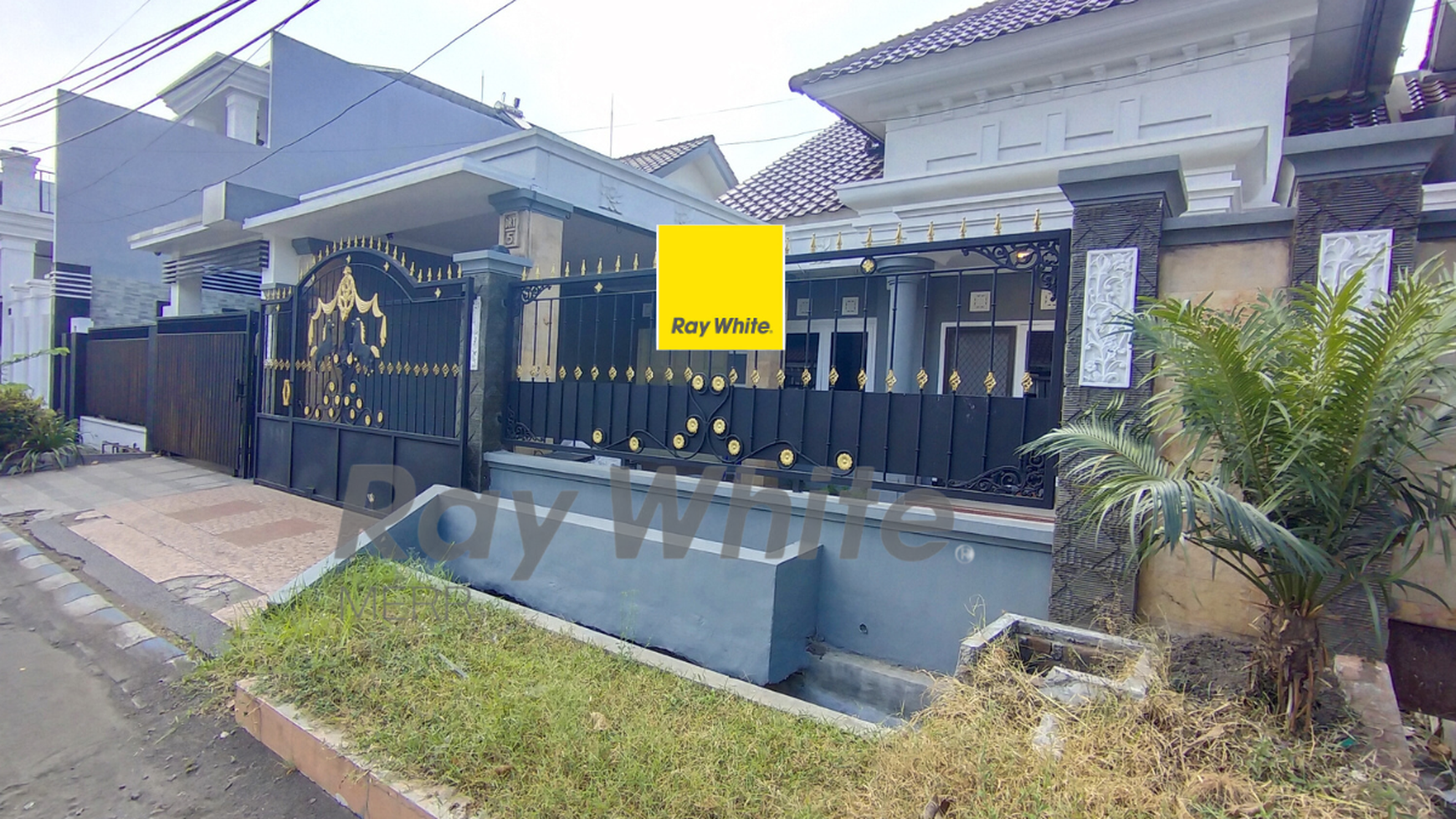 BEST DEAL !!! RUMAH LANGKA SIAP HUNI BARU RENOV - TURUN HARGA...  DI PERUM ELIT DELTA SARI