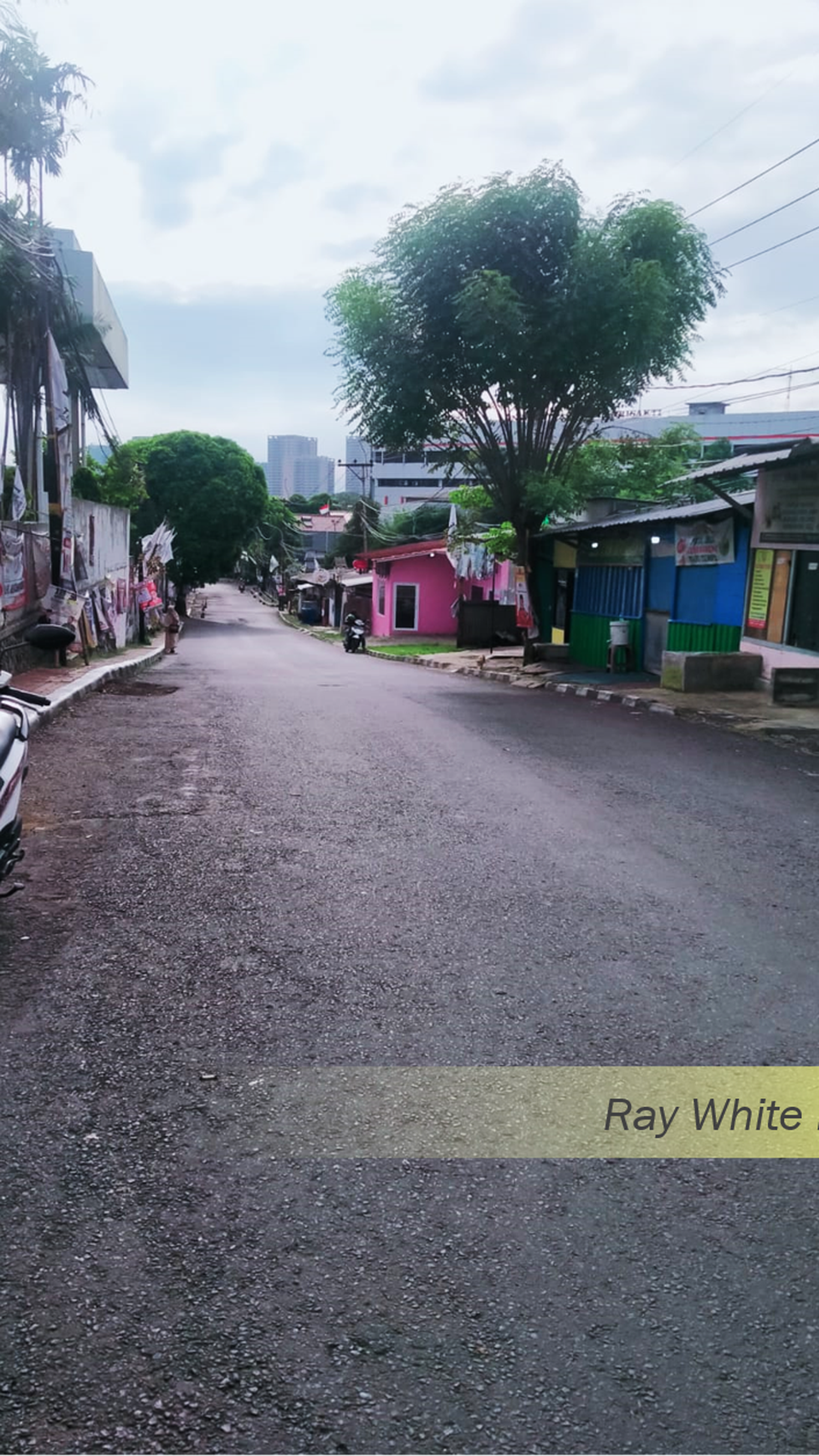 Rumah Hitung Tanah Lokasi Strategis di Bintaro Pesanggrahan, Jakarta Selatan