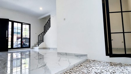 Dijual Cepat Rumah dalam ruangan bagus di Graha Bintaro Jaya