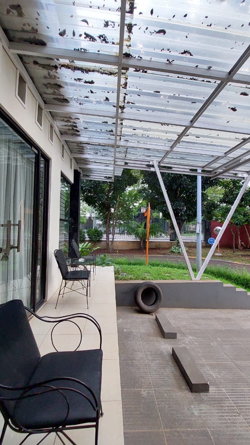 Rumah Hitung Tanah Area Cipete