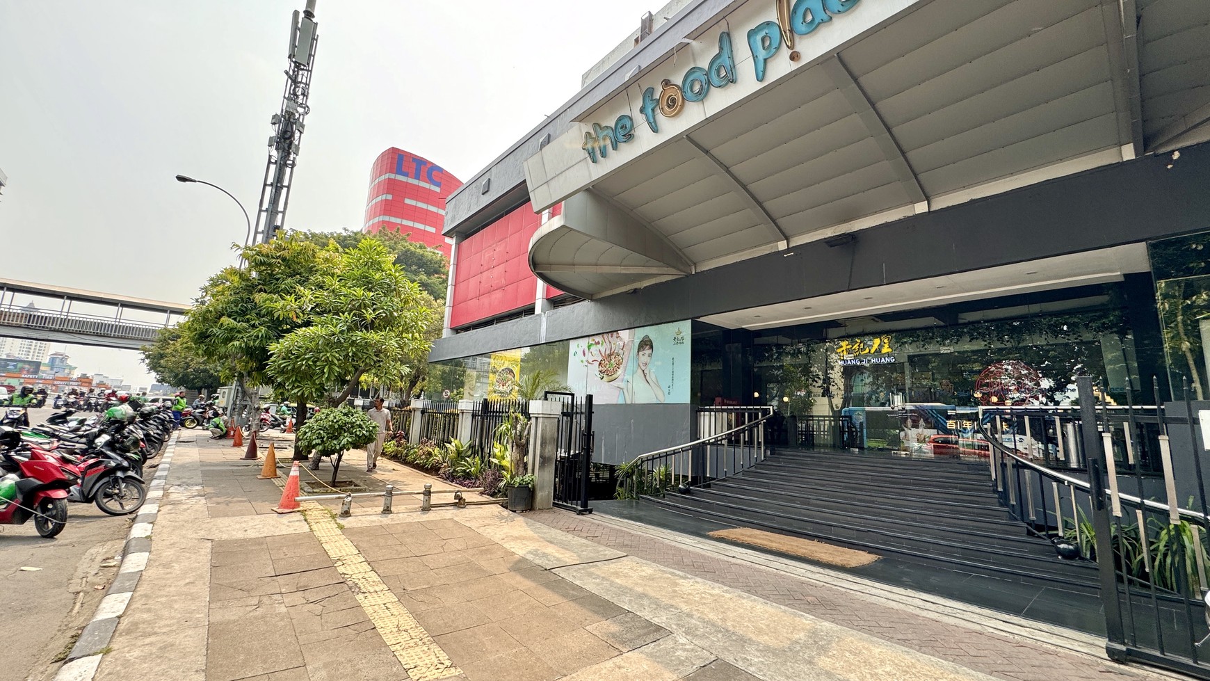 Disewa Ruang Usaha di The Food Place, Jalan Hayam Wuruk, Jakarta Barat