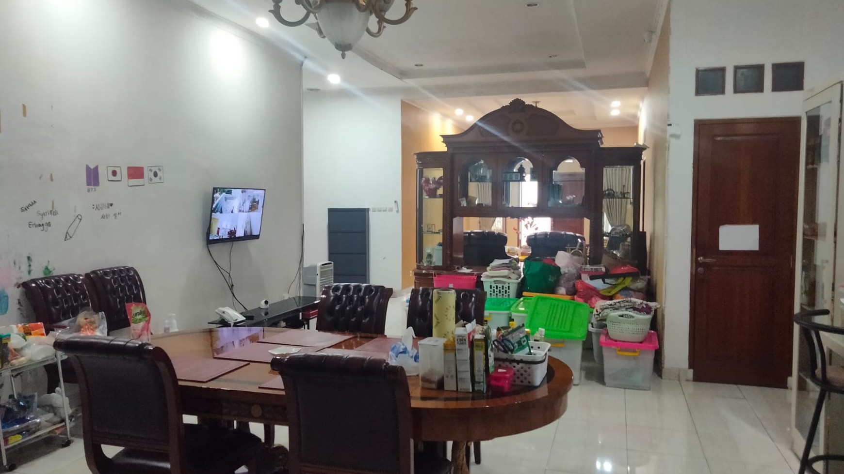 Rumah Murah Hitung Tanah dan Lokasi Strategis @Kemang