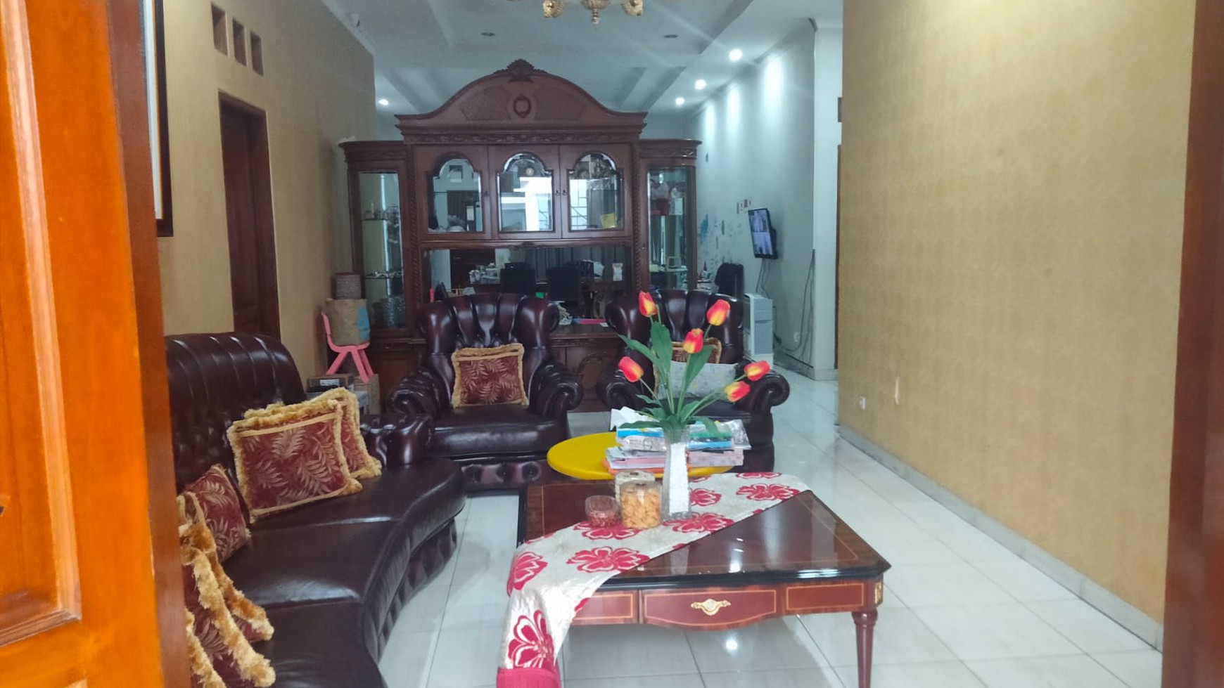 Rumah Murah Hitung Tanah dan Lokasi Strategis @Kemang