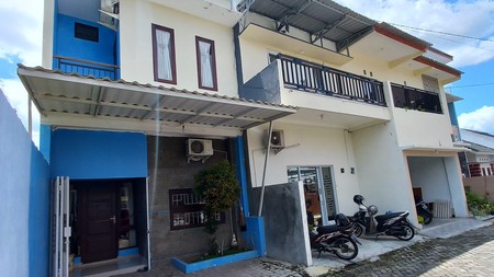 Rumah Full Furnished di Perumahan Wojo Residence dekat STTKD & Ring road Selatan.