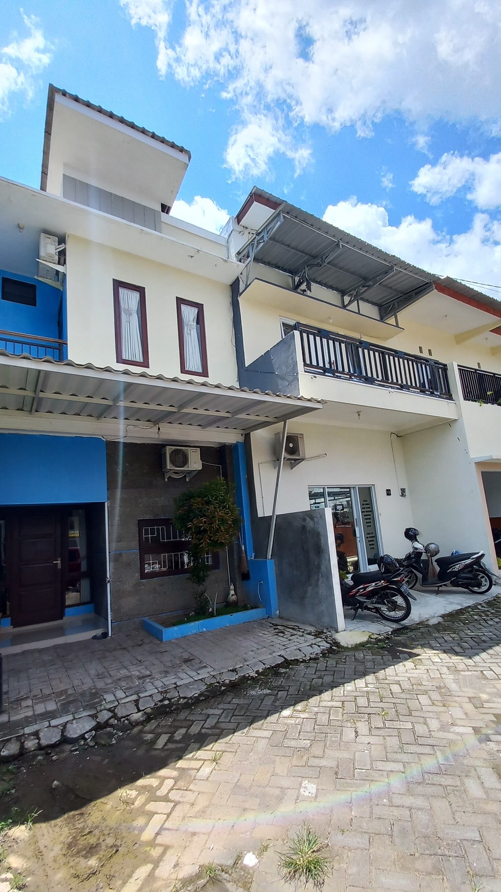 Rumah Full Furnished di Perumahan Wojo Residence dekat STTKD & Ring road Selatan.