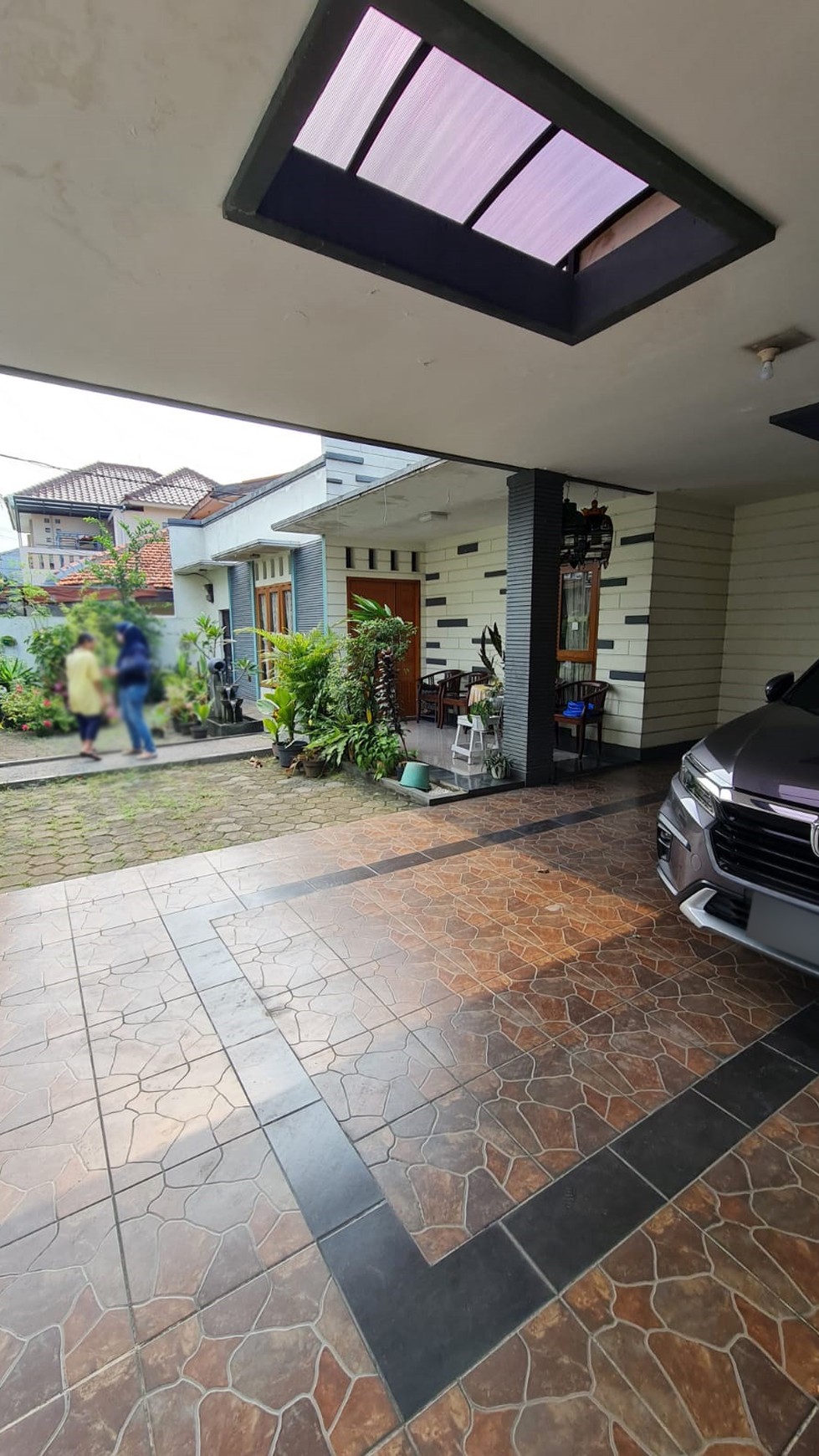 Rumah dengan Bangunan Kokoh dan Strategis @Jatipadang, Pasar Minggu