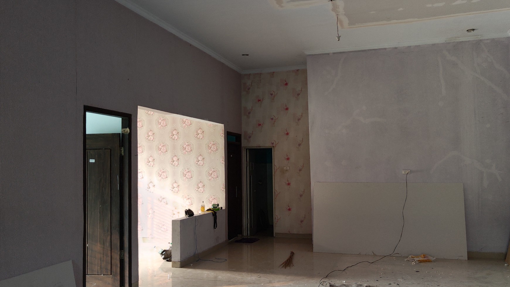 Rumah Kota Karang Residence Posisi Hook Tanah 261m2