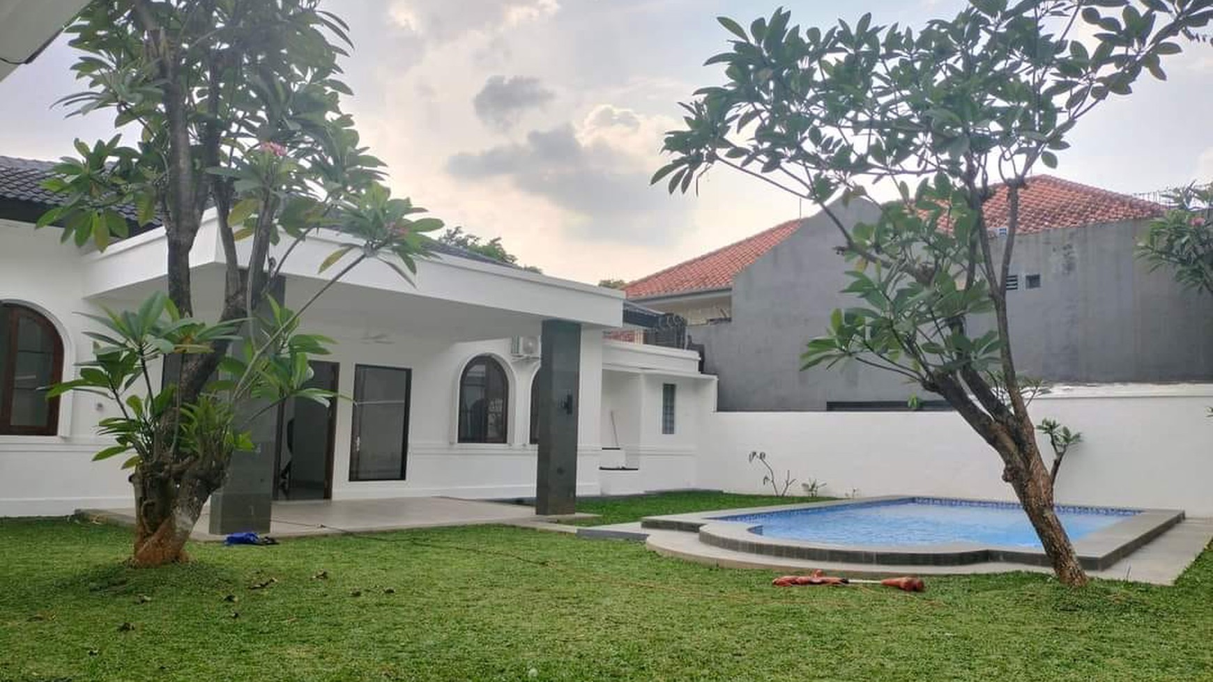 Available House For Rent At Kemang 