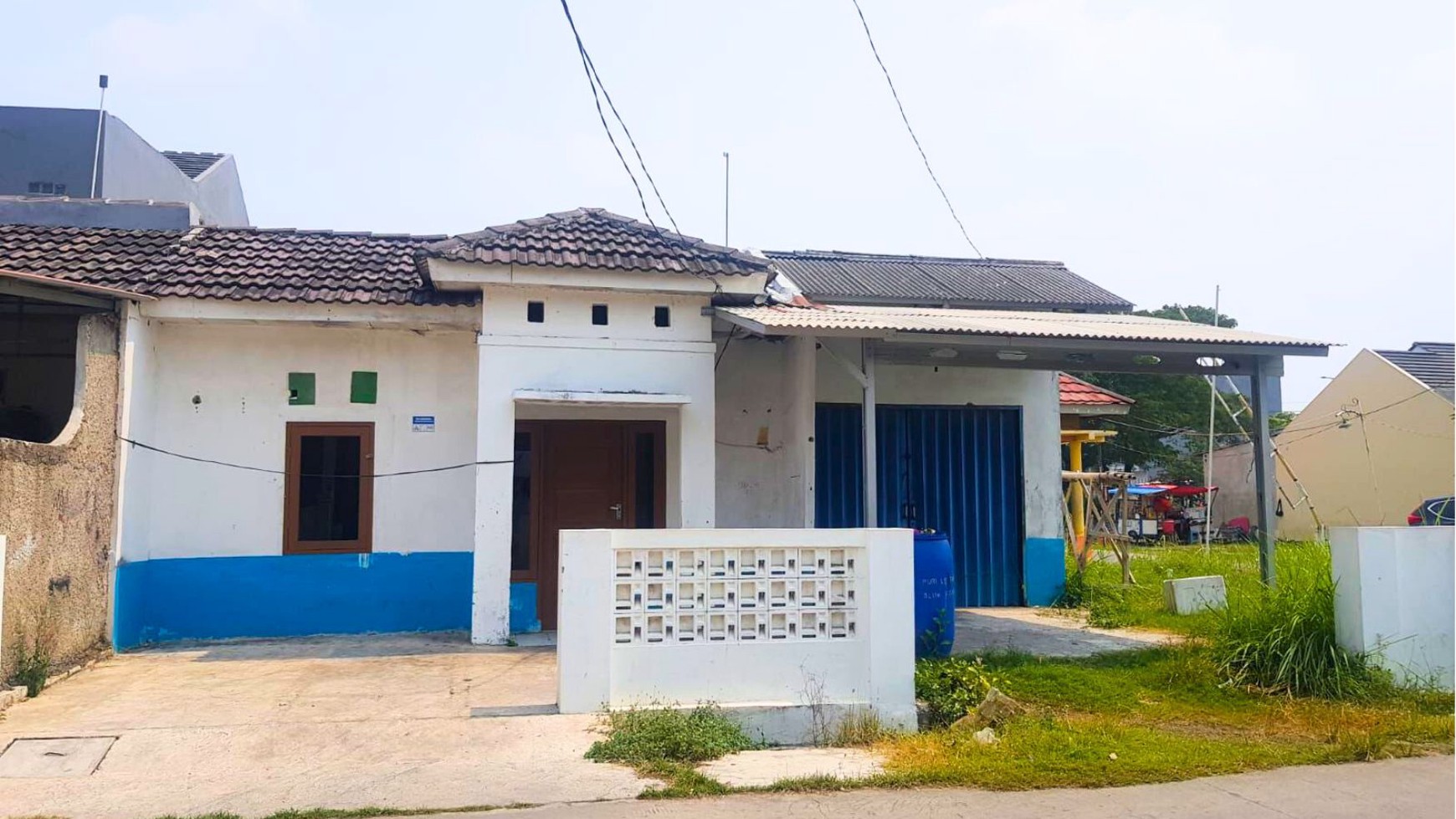 Rumah Sudut/ Hook  Dekat Danau Suana Nyaman Tenang