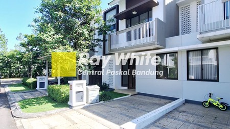 Rumah Tipe Chyntia Premium di Summarecon Bandung