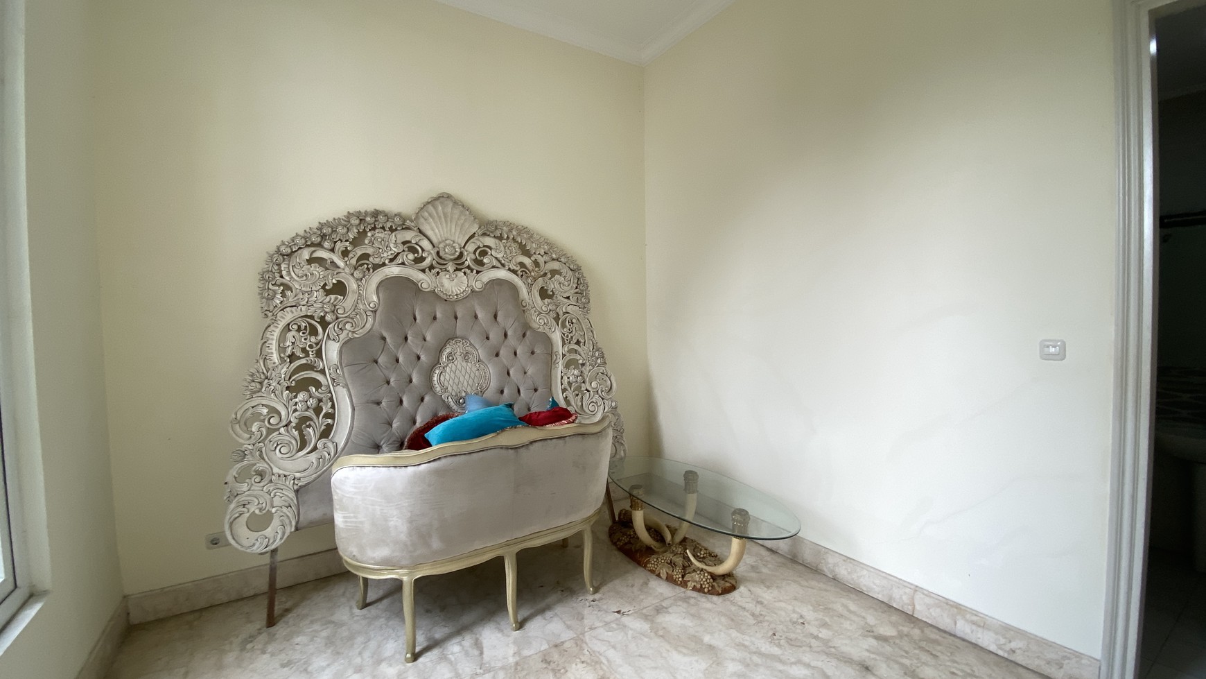 Rumah Hitung Tanah Area Cipete