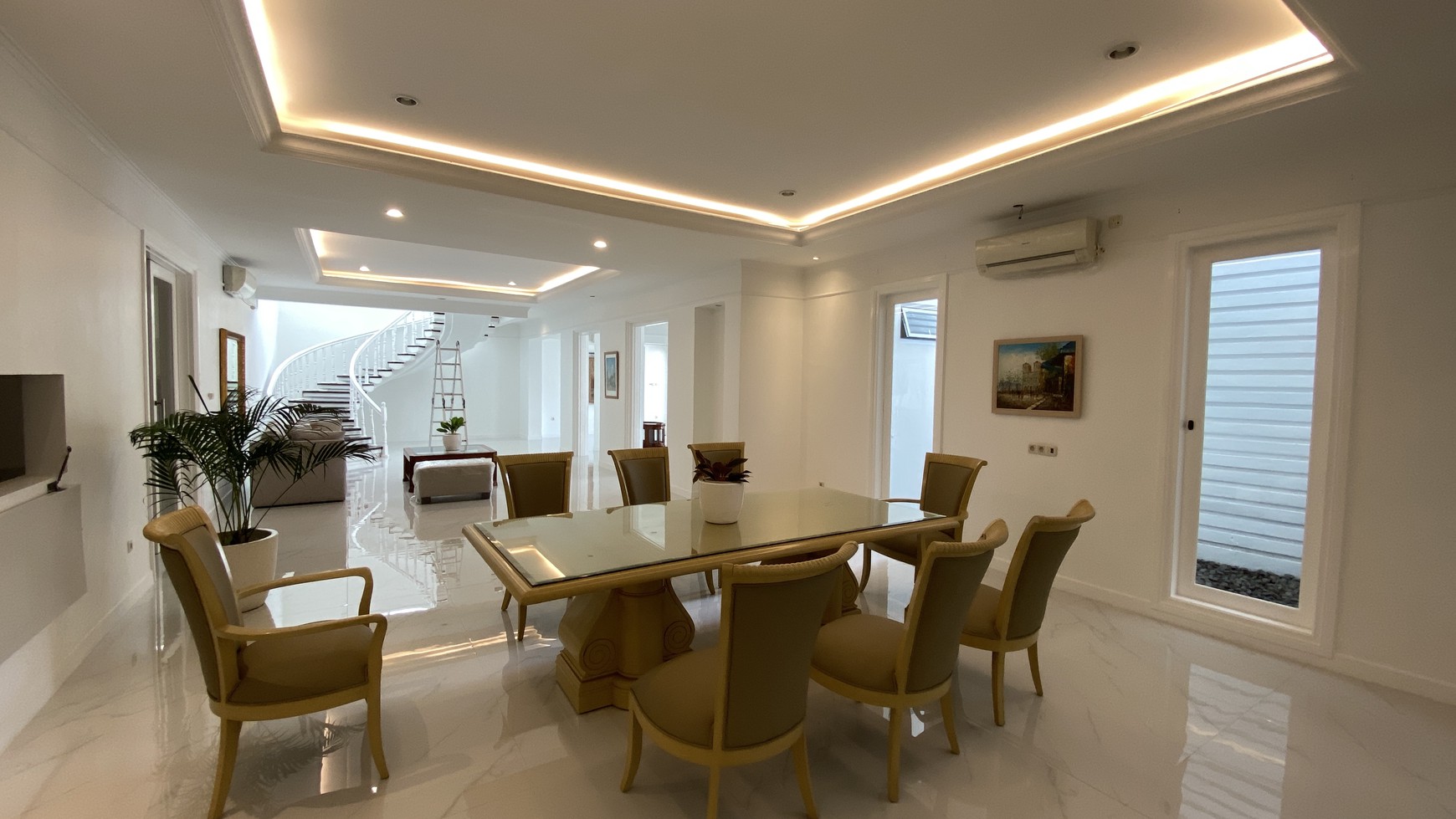 Rumah Hitung Tanah Area Cipete