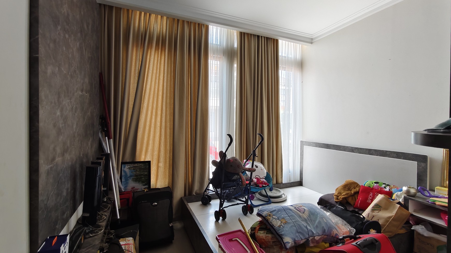 Rumah Hitung Tanah Area Cipete