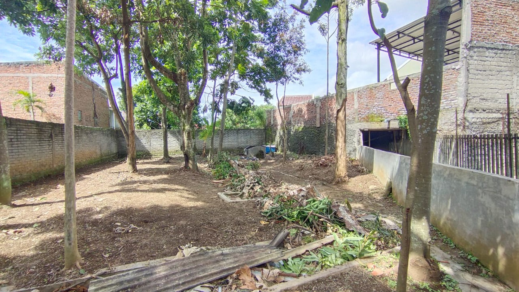 Rumah Hanya Hitung Tanah di Sangkuriang, Cimahi