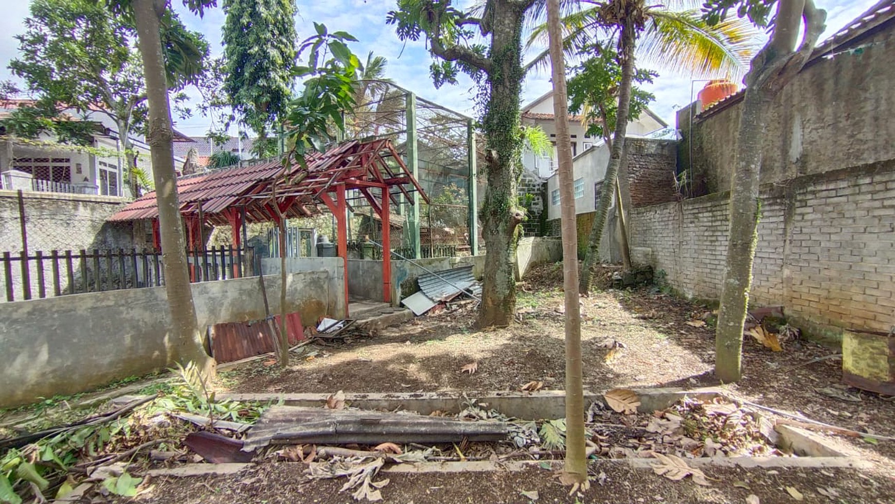 Rumah Hanya Hitung Tanah di Sangkuriang, Cimahi