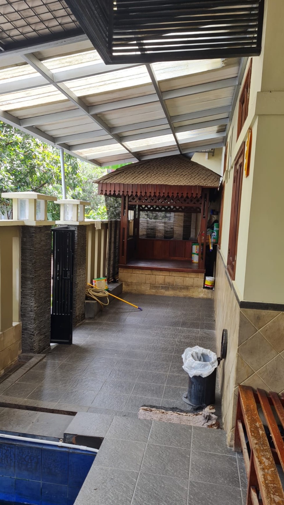 Dijual Rumah Hook Asri, Terawat Siap huni di Jl. Plered Raya, Bandung