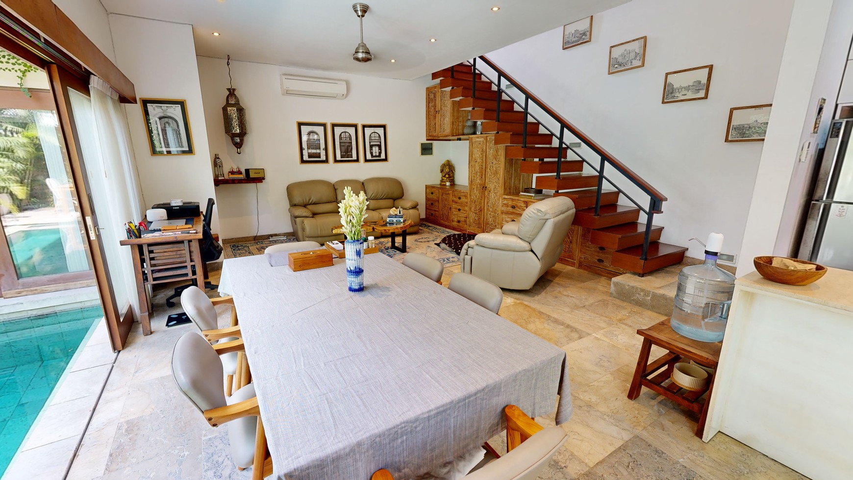 Freehold - Luxurious 2-Bedroom Tropical Villa in Premier Canggu Location