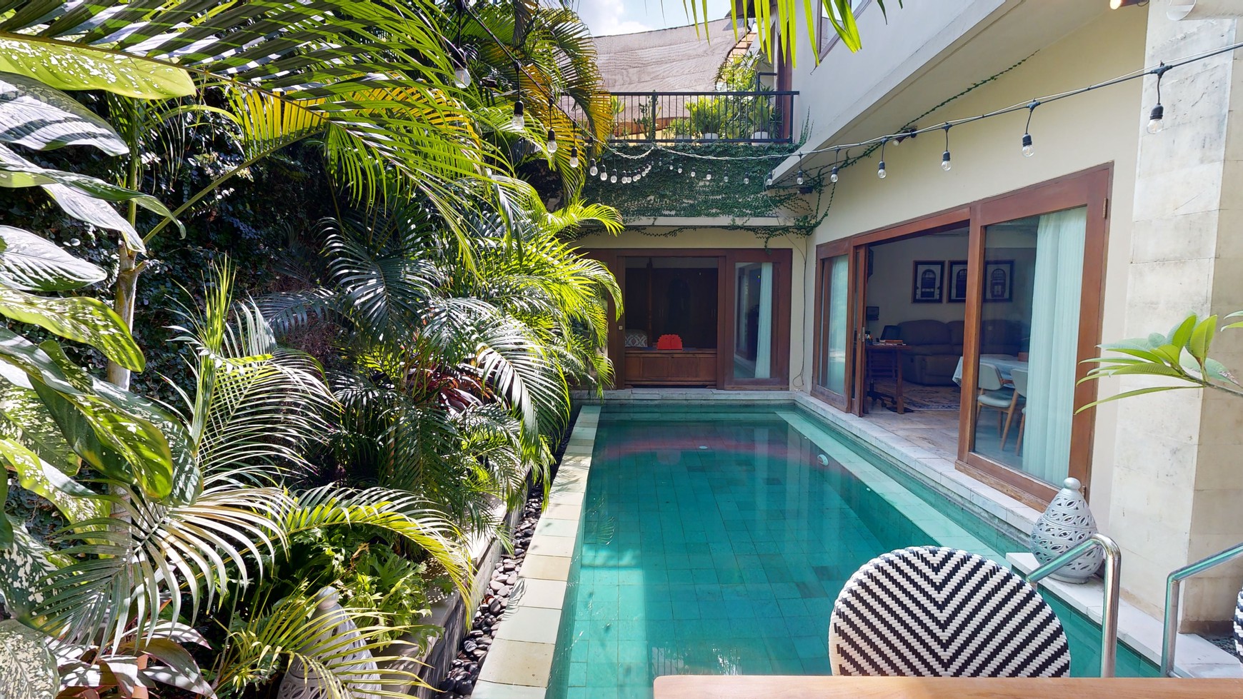 Freehold - Luxurious 2-Bedroom Tropical Villa in Premier Canggu Location