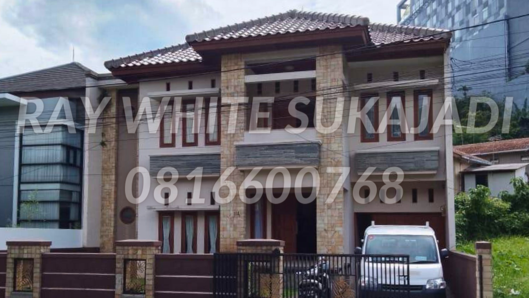 DIJUAL RUMAH TINGGAL DI CIPAKU