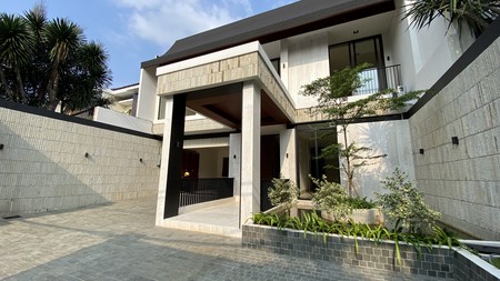 Rumah baru Design Modern Tropical di Kemang, Jakarta Selatan