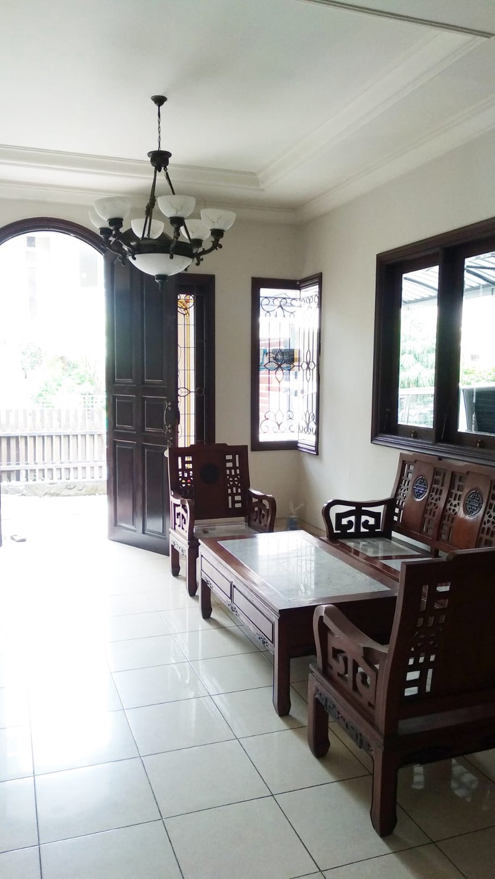 MURAH Disewakan Rumah Wisata Bukit Mas Surabaya FULL FURNISHED + Carport LUAS  Siap Huni dekat Royal Residence, Citraland, Pakuwon Mall, PTC, Supermall