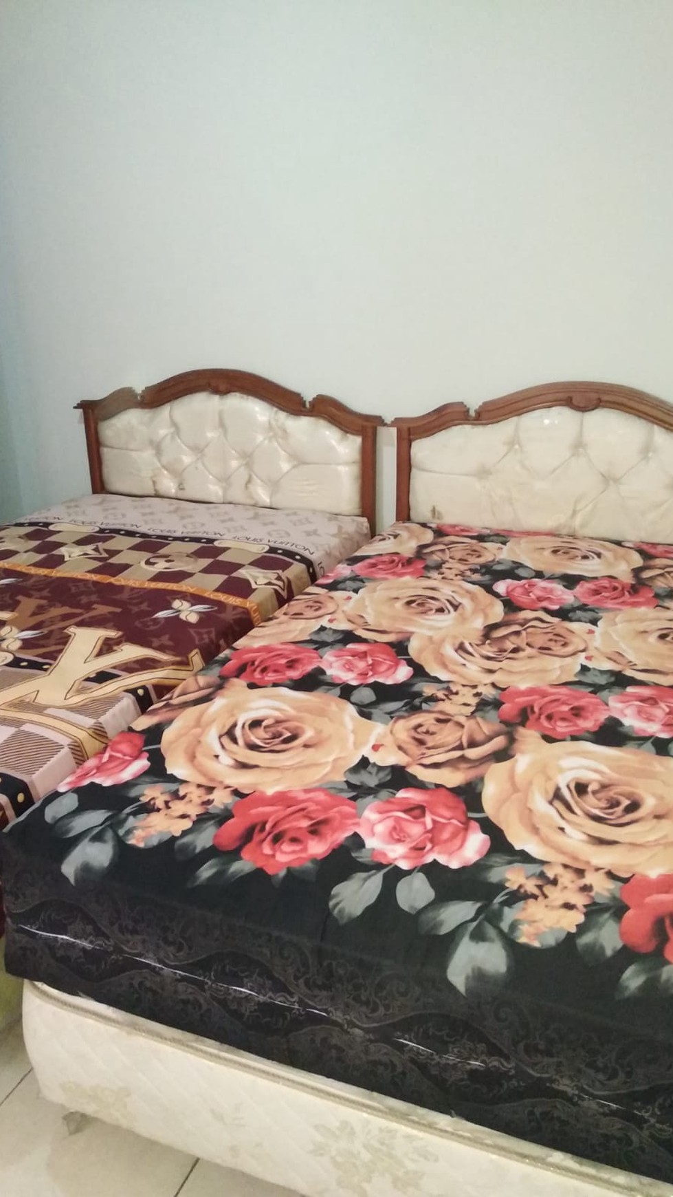 MURAH Disewakan Rumah Wisata Bukit Mas Surabaya FULL FURNISHED + Carport LUAS  Siap Huni dekat Royal Residence, Citraland, Pakuwon Mall, PTC, Supermall