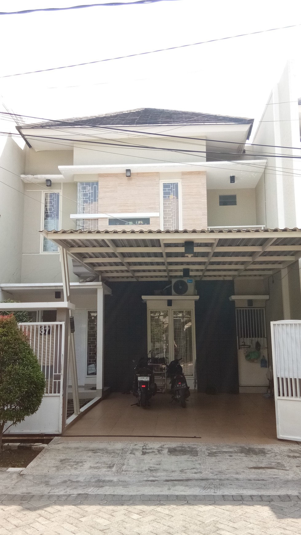 DiJuaL Rumah di Kawasan Elite, Manyar Kartika, Surabaya