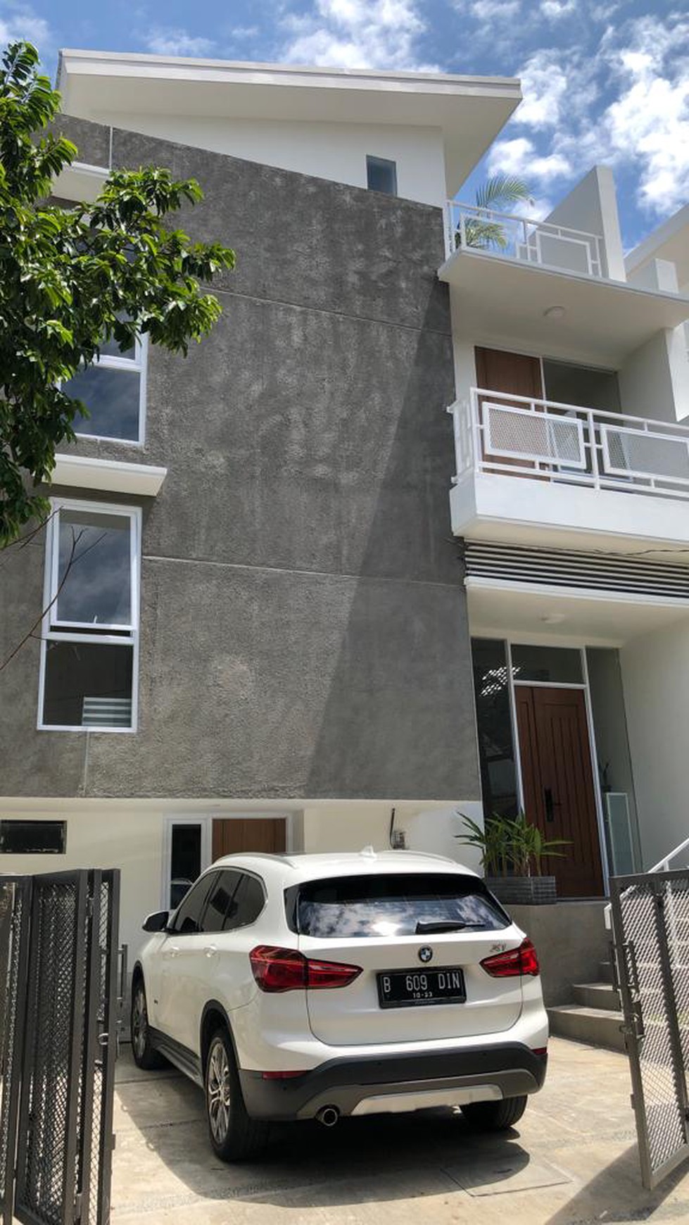 Rumah Hitung Tanah Area Cipete